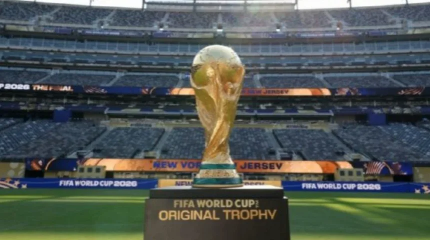 Troféu da Copa do Mundo, plano da Fifa rejeitado pela Uefa