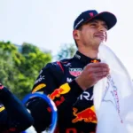 red-bull-age-para-manter-max-verstappen-e-anular-clausula-de-rescisao-na-f1