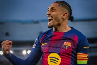 Raphinha enfrenta futuro incerto no Barcelona