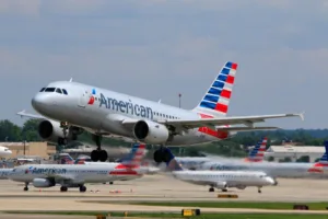 Falha no sistema da American Airlines suspende voos