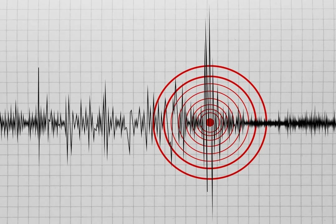 Desabamento de shopping em Kumamoto após terremoto de 7,1 no Japão deixa feridos