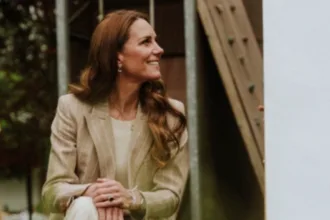 kate-middleton-segue-passos-de-meghan-markle-e-publica-retrospectiva-familiar-no-instagram