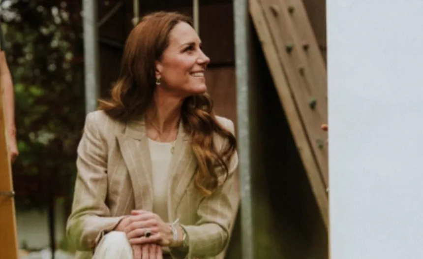 kate-middleton-segue-passos-de-meghan-markle-e-publica-retrospectiva-familiar-no-instagram