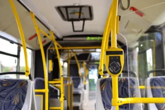 id-jovem-abre-portas-para-transporte-gratuito-e-meia-entrada-em-eventos-a-jovens-de-baixa-renda