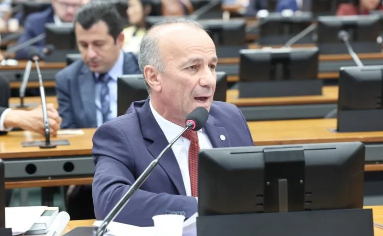 Deputado Helder Salomão propõe inclusão no Livro dos Heróis da Pátria