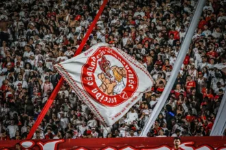 Aniversário Vila Nova 83 anos com homenagens a ídolos