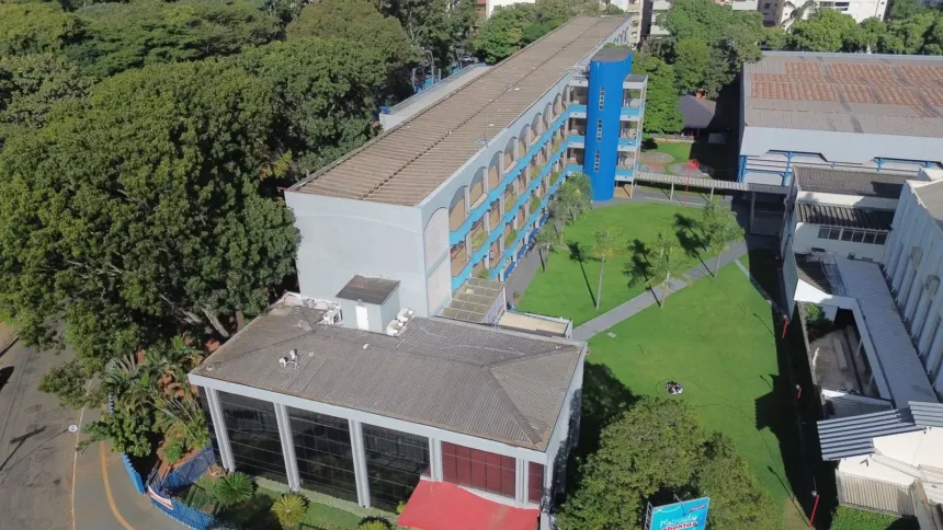 Vila Nova categorias de base vence Trindade