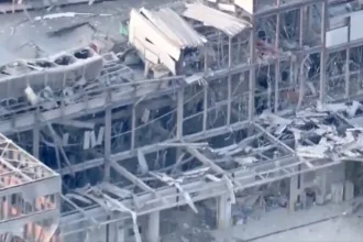Equipes de resgate após terremoto no Japão
