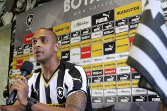 ex-botafogo-morre-apos-ser-atingido-por-muro-durante-ventania-no-rio