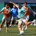paulinho-intensifica-recuperacao-e-tem-chances-de-reforcar-palmeiras-contra-o-fortaleza