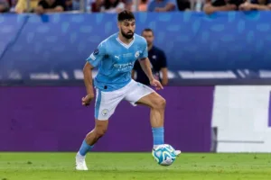 Josko Gvardiol renovando contrato com Manchester City