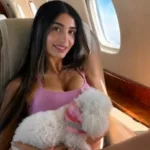 influenciadora-adva-lavie,-acusada-de-aplicar-golpes-em-idosos-e-detida-novamente-na-california