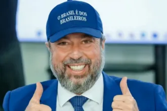 ministro-alexandre-silveira-usa-expressao-preconceituosa-contra-o-japao-em-defesa-de-igualdade-de-tratamento
