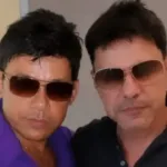 zeze-di-camargo-chama-sosia-de-ridiculo-e-fa-rebate:-“nao-tenho-culpa-de-parecer,-deus-que-fez”
