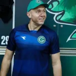Mozart estreia como técnico do Goiás contra o Ceará