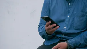 Uso de internet no Brasil atinge 90,5% da população