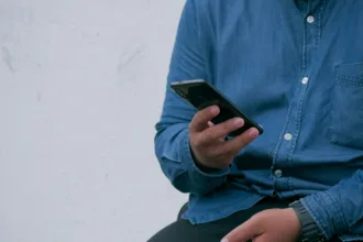 Uso de internet no Brasil atinge 90,5% da população