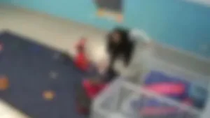 Funcionária de creche investigada por agressão encontrada morta