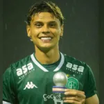 Volante do Dragão assistindo Copa do Mundo