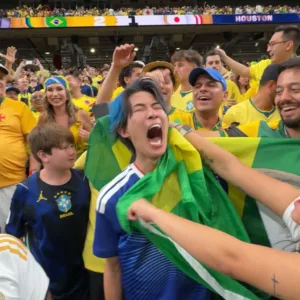 Influenciador japonês famoso Gamix na Copa do Mundo