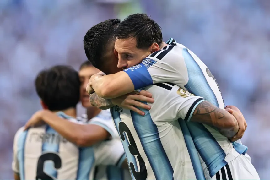 Argentina vs Cabo Verde com Messi em destaque