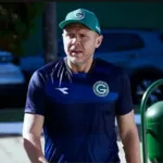Mozart técnico Goiás apresentado oficialmente