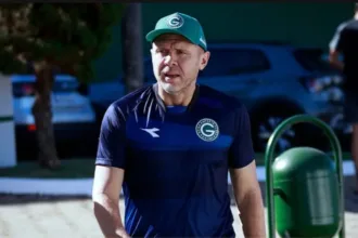 Mozart técnico Goiás apresentado oficialmente