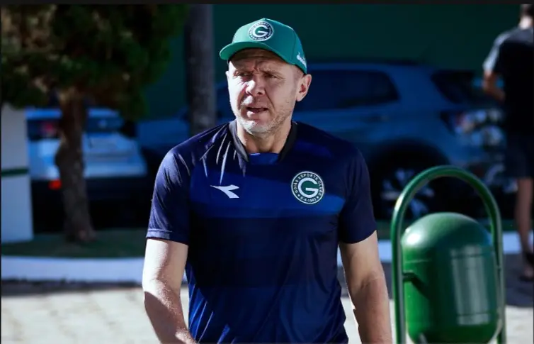 Mozart técnico Goiás apresentado oficialmente