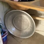 Menino desaparecido em Goiânia encontrado debaixo de pia