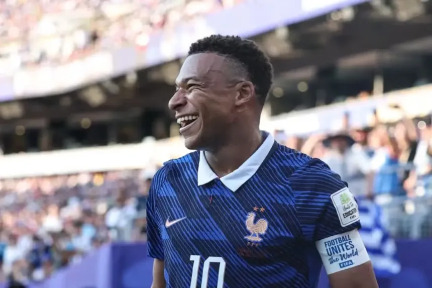 França vence Paraguai na Copa do Mundo