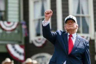 Trump exalta independência dos EUA e critica comunismo