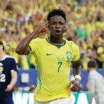 Telejornal Fifa suspendeu juiz de Brasil x Escócia, cena criada com IA
