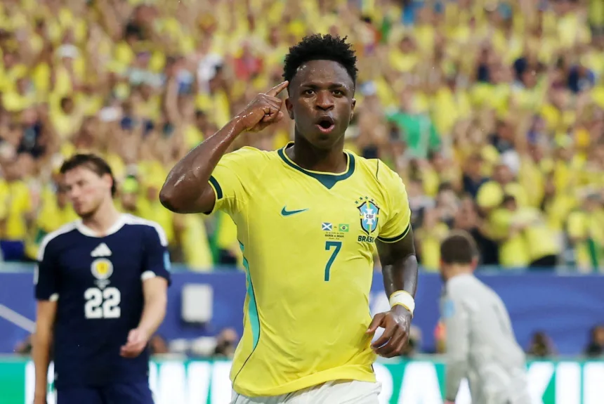 Telejornal Fifa suspendeu juiz de Brasil x Escócia, cena criada com IA