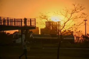 Tempo seco em Goiás com umidade do ar abaixo de 30%