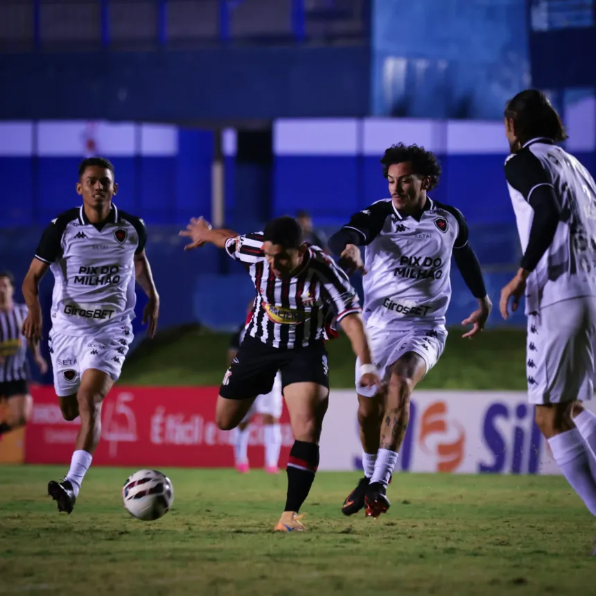 Roberto Fernandes comenta sobre a derrota do Anápolis
