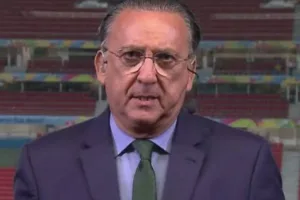 Galvão Bueno emocionado em sua despedida das Copas