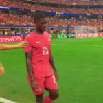Nuno Mendes, melhor lateral do mundo, sofre lesão