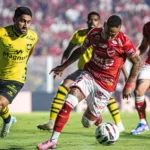 Vila Nova retoma liderança da Série B com vitória