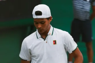 Guto Miguel em ação no torneio de Wimbledon