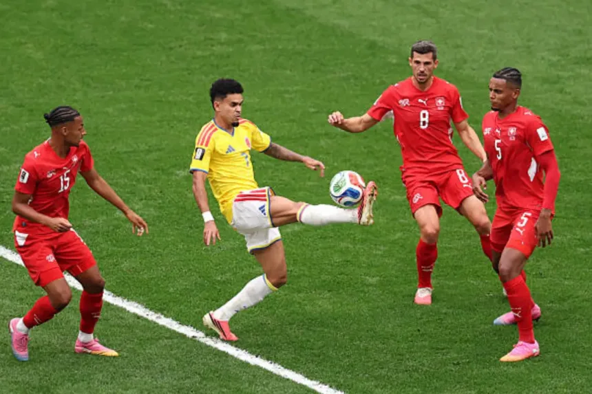 Colômbia e Suíça disputam prorrogação na Copa do Mundo