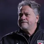 Julio Casares em declaração sobre saques e perseguição