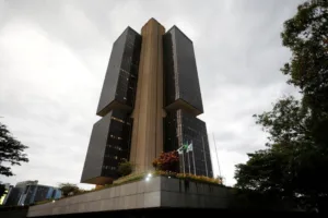Operação da PF investiga ataques ao Banco Central