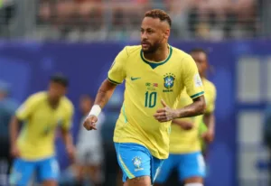Neymar se reapresenta ao Santos em julho