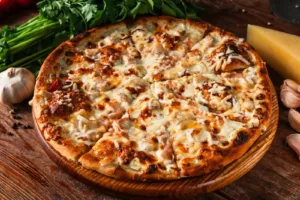 Massa de pizza caseira fácil e deliciosa