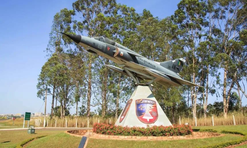 Reabertura da Base Aérea de Anápolis com Portões Abertos