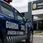Viatura da Guarda Civil em Aparecida relacionada a desvio de benefício assistencial