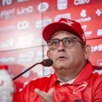 Guto Ferreira comenta sobre a derrota do Vila Nova para o Juventude