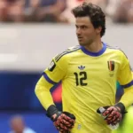 Senne Lammens goleiro reserva da Bélgica em ação