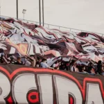 Torcida do Anápolis no jogo contra Maringá com ingressos na mão