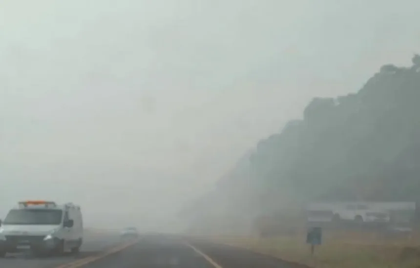 Incêndio no lixão de Santa Helena ameaça segurança e saúde